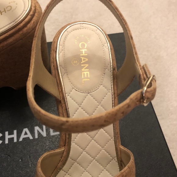 CHANEL Cork Wedge - Picture 6 of 8